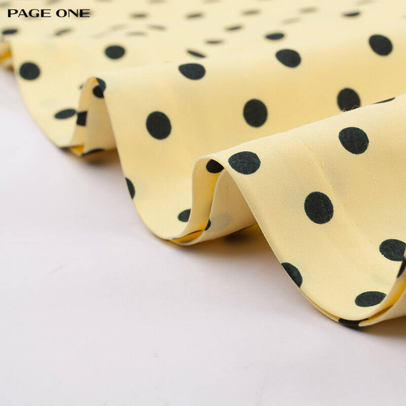 m6最新官网_成龙右耳失聪 功夫巨星打斗多年多处烙下病根(图1) m6最新官网