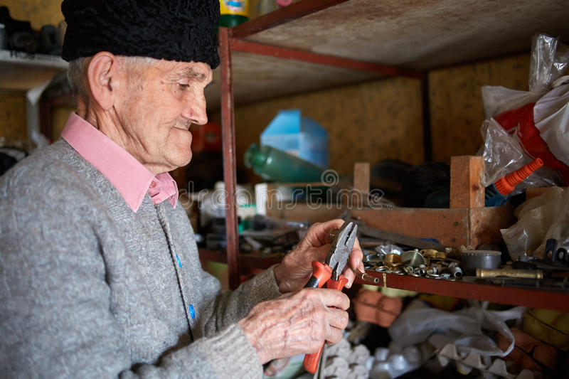 CBA常规赛11月23日广州VS辽宁直播观看地址 比附赛时间及首发|米乐M6官方入口(图1) 米乐M6