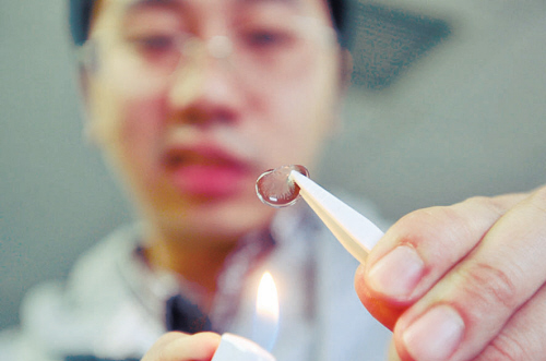 ‘米乐M6官方入口’潘玮柏彩排不慎摔落舞台 头部大量出血已接受两次缝合手术(图2) m6最新官网