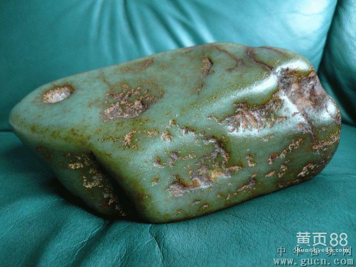 m6最新官网|传邱泽拒与陈乔恩合作 与前女友们断绝往来(图1) m6最新官网